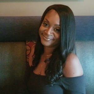 Meet your Posher, Kiana